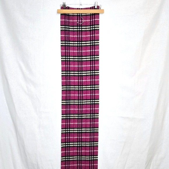 Authentic Burberry nova check scarf. Pink. - Picture 3 of 8